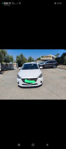 מודעת רכב מאזדה 2