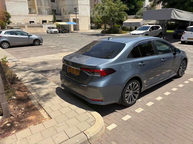 טויוטה קורולה