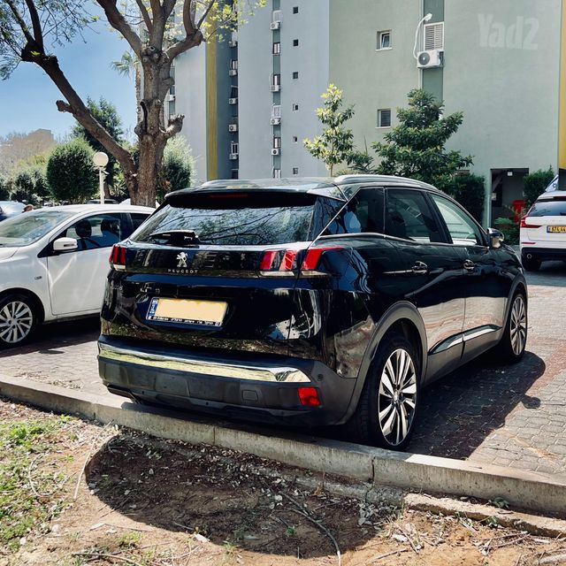 פיג'ו 3008