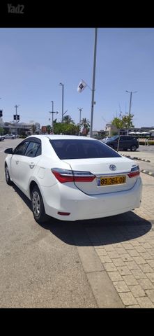 מודעת רכב טויוטה קורולה