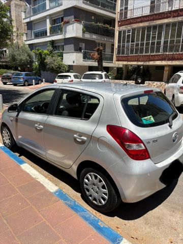יונדאי i20