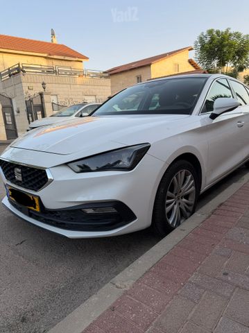 מודעת רכב סיאט לאון