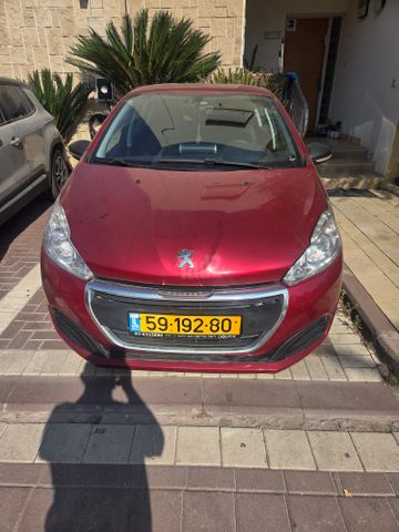 פיג'ו 208