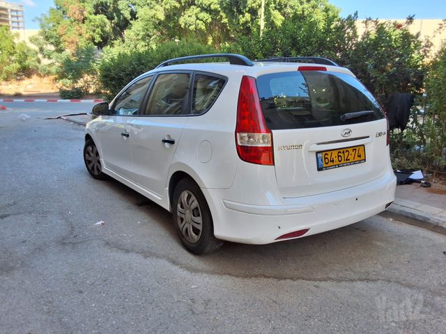 יונדאי i30