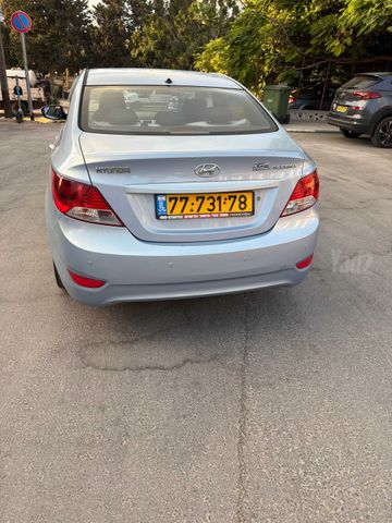 יונדאי אקסנט i25