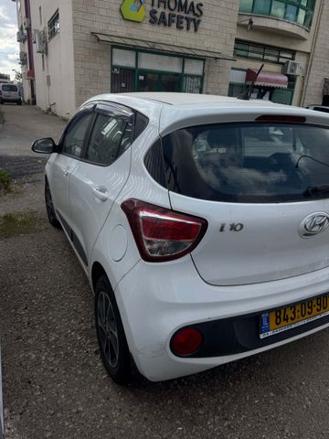יונדאי i10