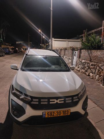 ג׳וגר Expression Plus ידני 1.0 (110 כ״ס)