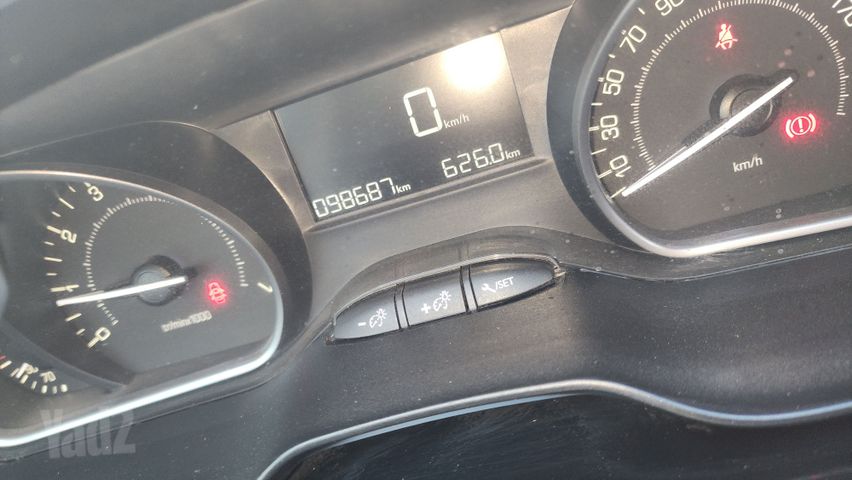 פיג'ו 208