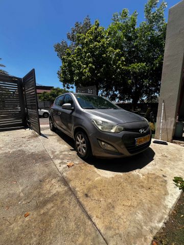 יונדאי i20