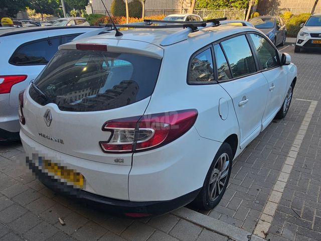 רנו מגאן