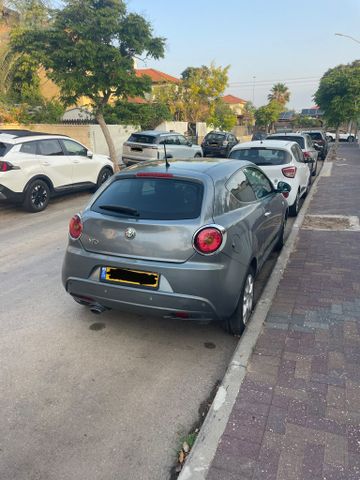אלפא רומיאו מיטו