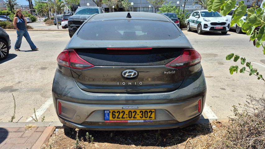 יונדאי איוניק
