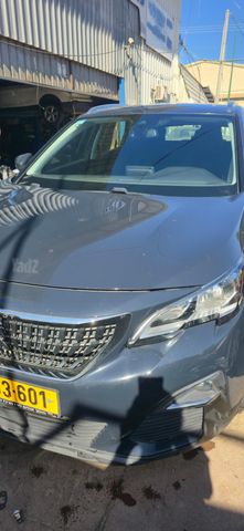מודעת רכב פיג'ו 3008