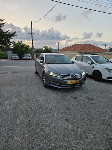 מודעת רכב סקודה סופרב