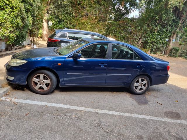 טויוטה קאמרי