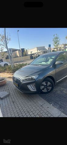 יונדאי איוניק