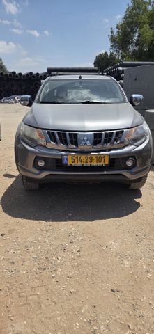 מיצובישי טרייטון / L200
