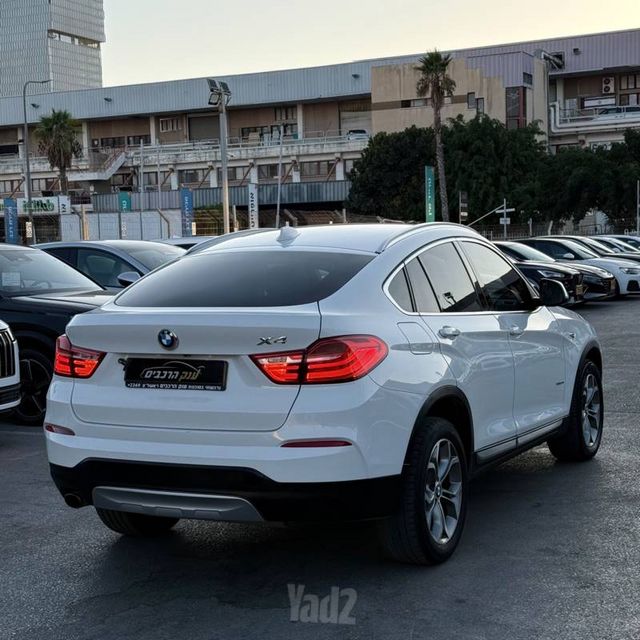 ב מ וו X4