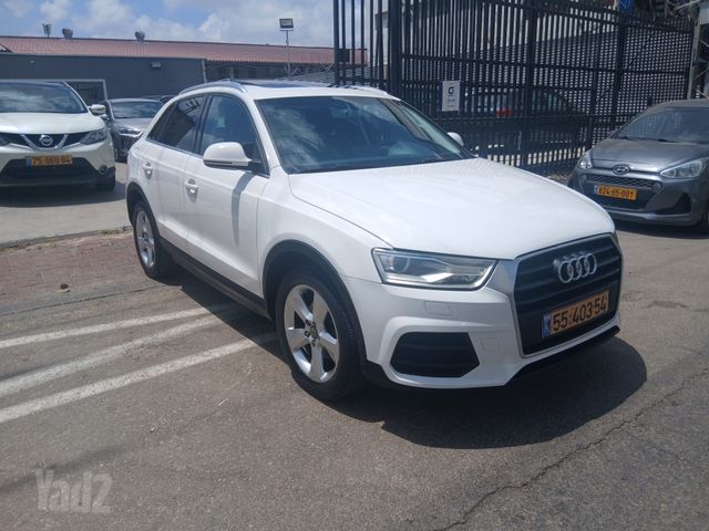 אאודי Q3