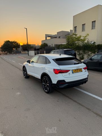 אאודי Q3