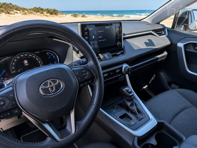טויוטה RAV4