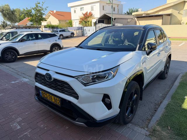 מודעת רכב טויוטה RAV4
