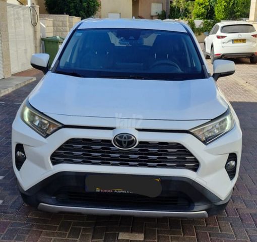 מודעת רכב טויוטה RAV4