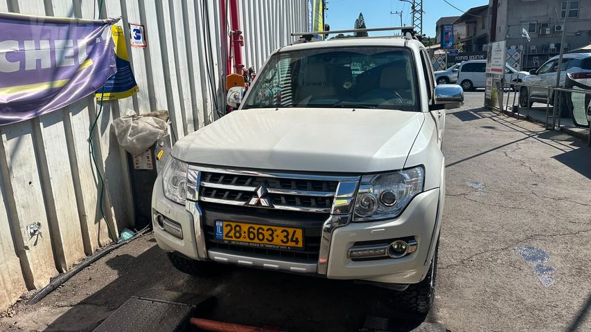 מיצובישי פג'רו