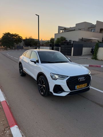 אאודי Q3