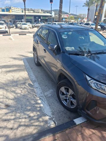 טויוטה RAV4