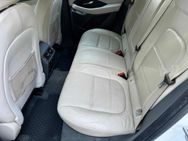 יגואר E-Pace