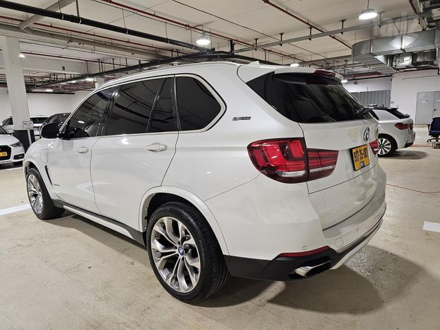 ב מ וו X5