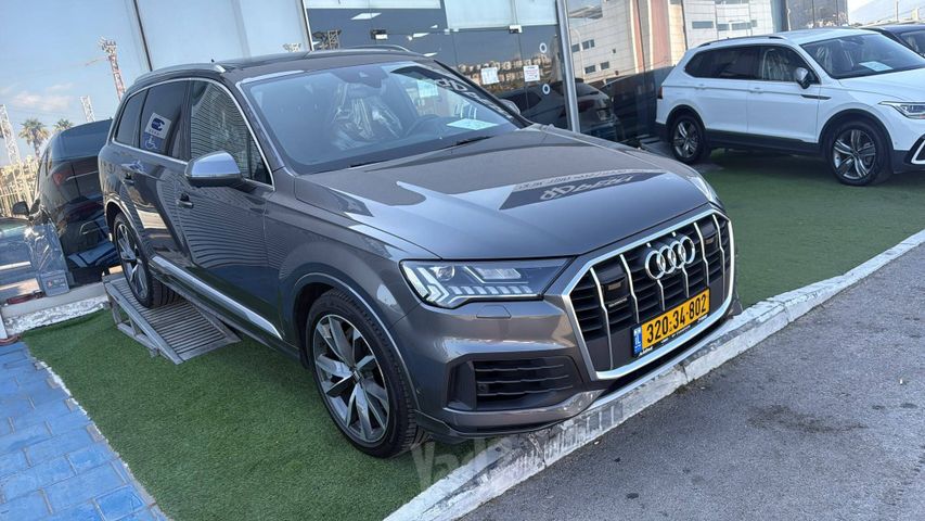 אאודי Q7