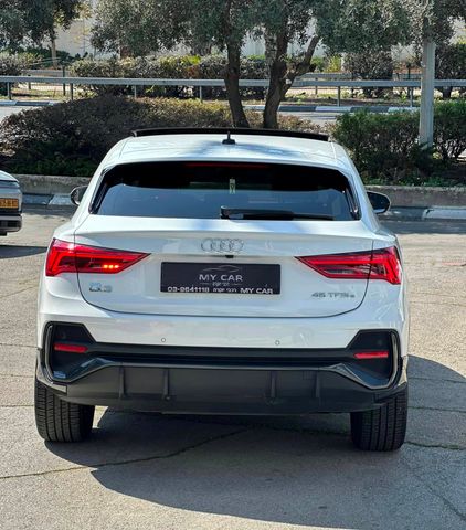 אאודי Q3