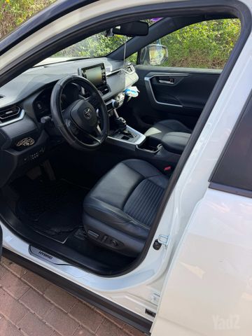 טויוטה RAV4