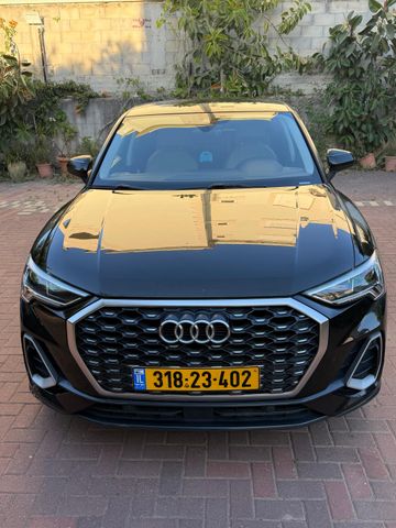 אאודי Q3