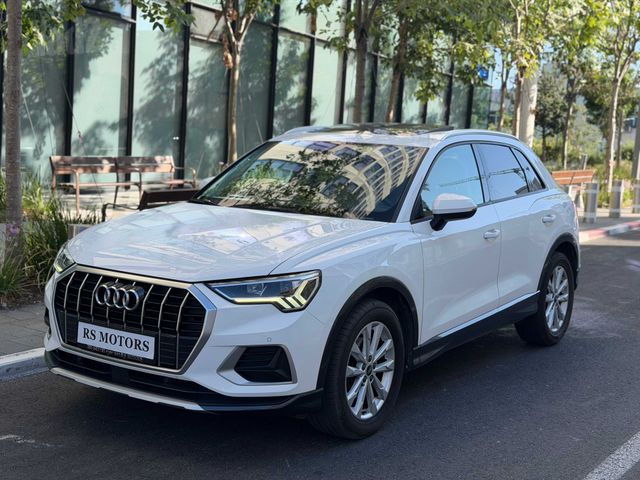 אאודי Q3