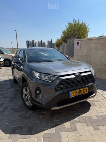 מודעת רכב טויוטה RAV4