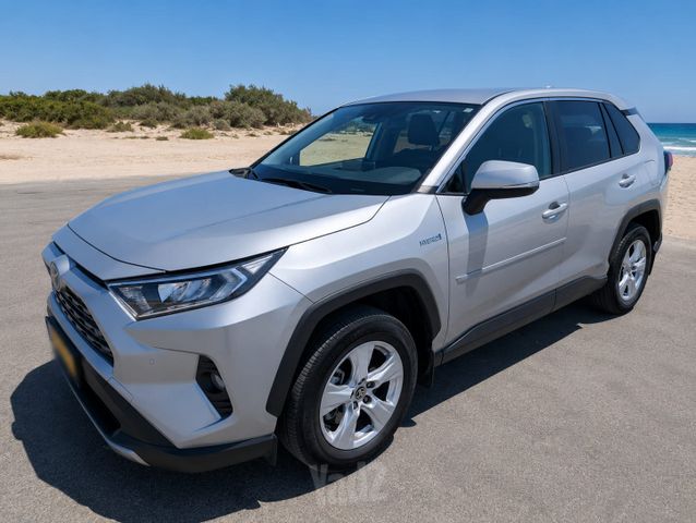 טויוטה RAV4