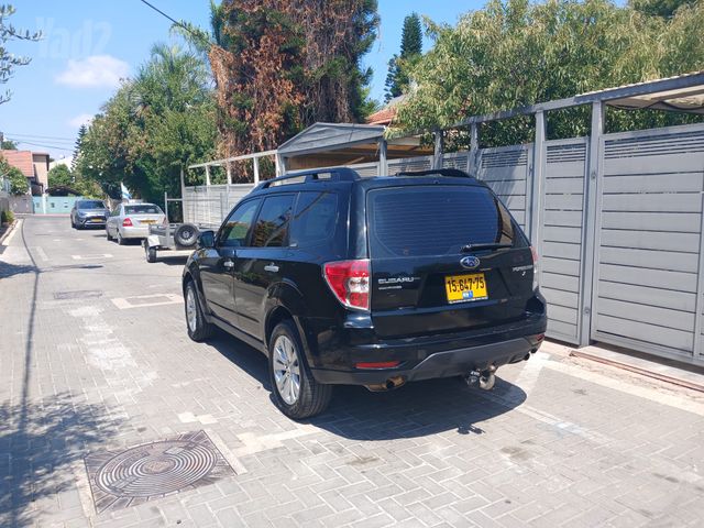 סובארו פורסטר