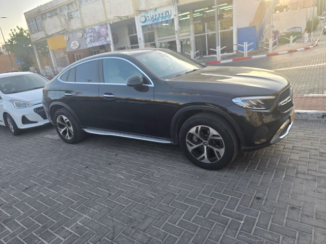 מודעת רכב מרצדס-בנץ GLC