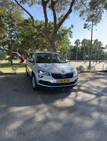 מודעת רכב סקודה קארוק