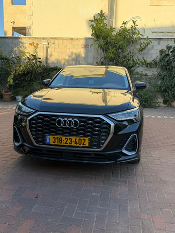 אאודי Q3