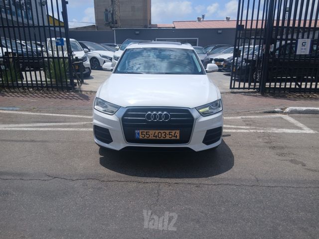 אאודי Q3