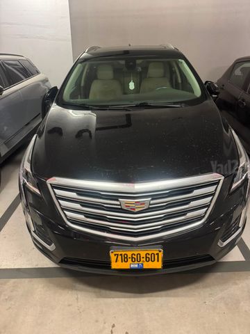 קאדילק XT5