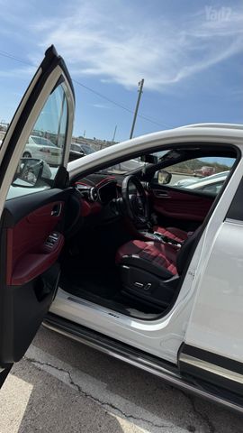 מודעת רכב אם ג'י EHS PHEV