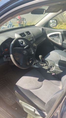 טויוטה RAV4