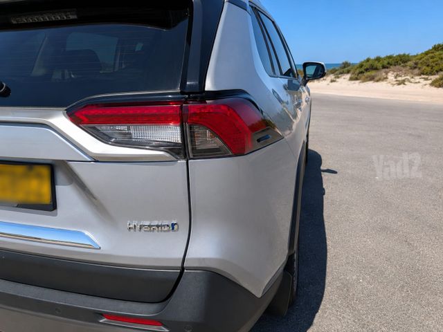 טויוטה RAV4