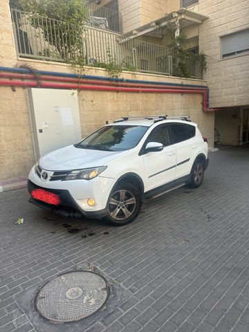 טויוטה RAV4