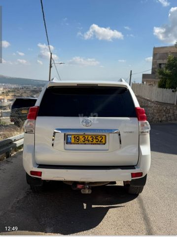 טויוטה לנד קרוזר